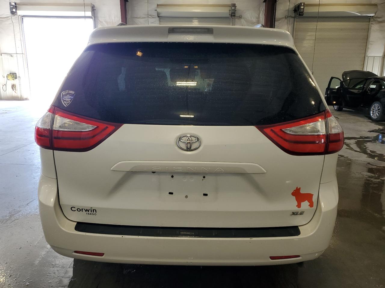 2015 Toyota Sienna Xle VIN: 5TDYK3DCXFS597778 Lot: 82375575