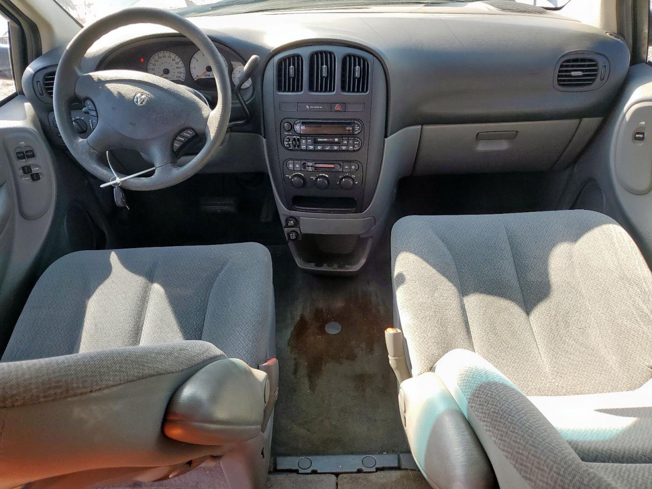 2005 Dodge Grand Caravan Se VIN: 2D4GP24R95R379515 Lot: 90302785