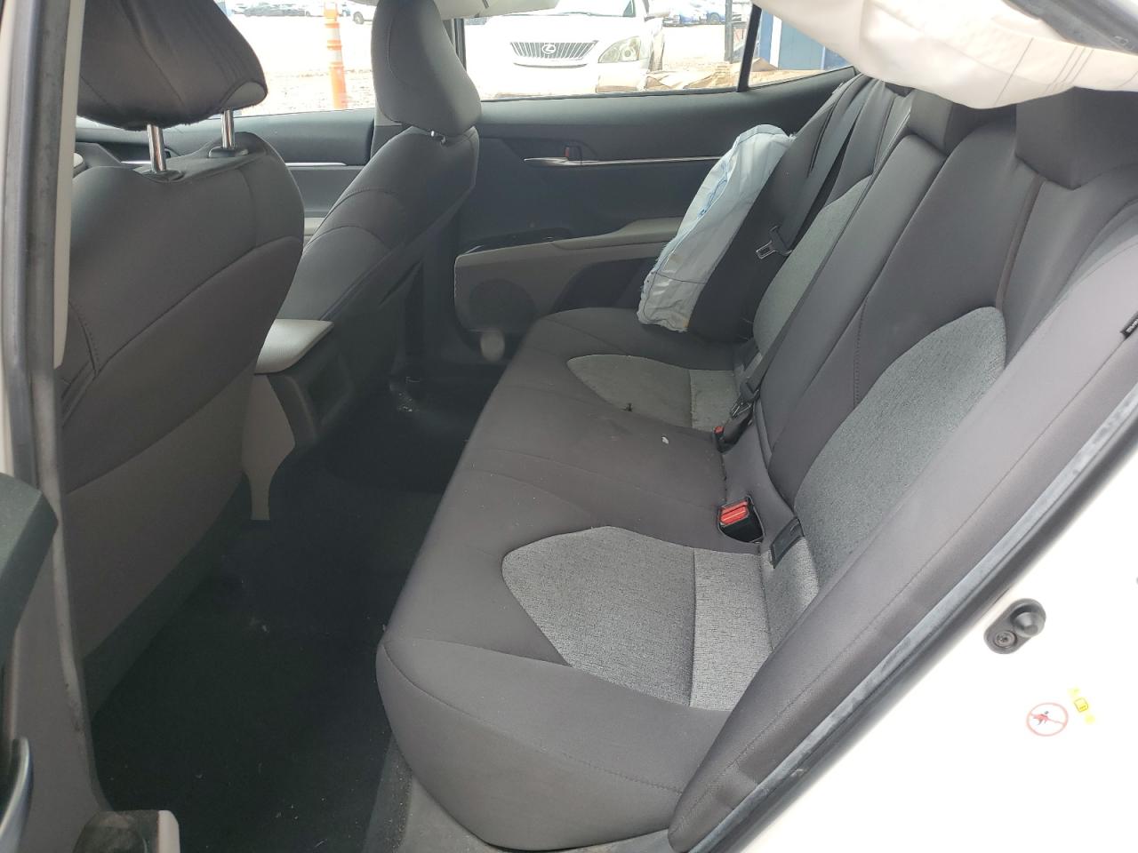 2018 Toyota Camry L VIN: 4T1B11HK6JU097289 Lot: 82413365