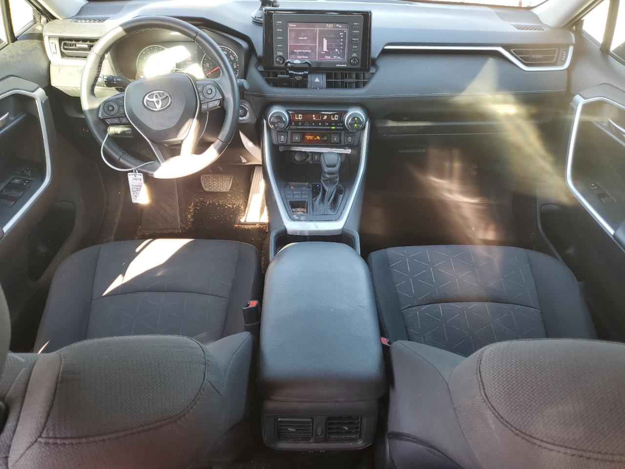 2020 Toyota Rav4 Xle VIN: 2T3P1RFV4LC071741 Lot: 85418195