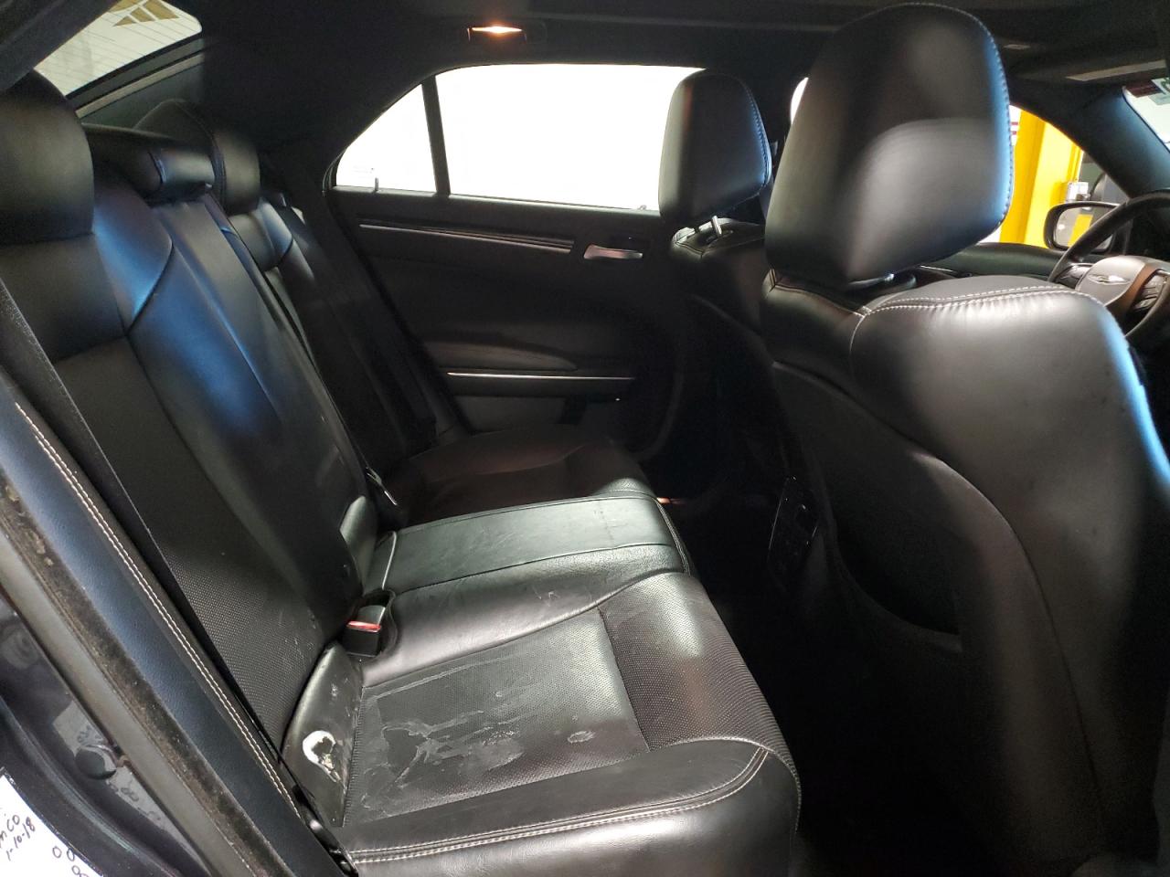 2018 Chrysler 300 S VIN: 2C3CCABG9JH227726 Lot: 84711535