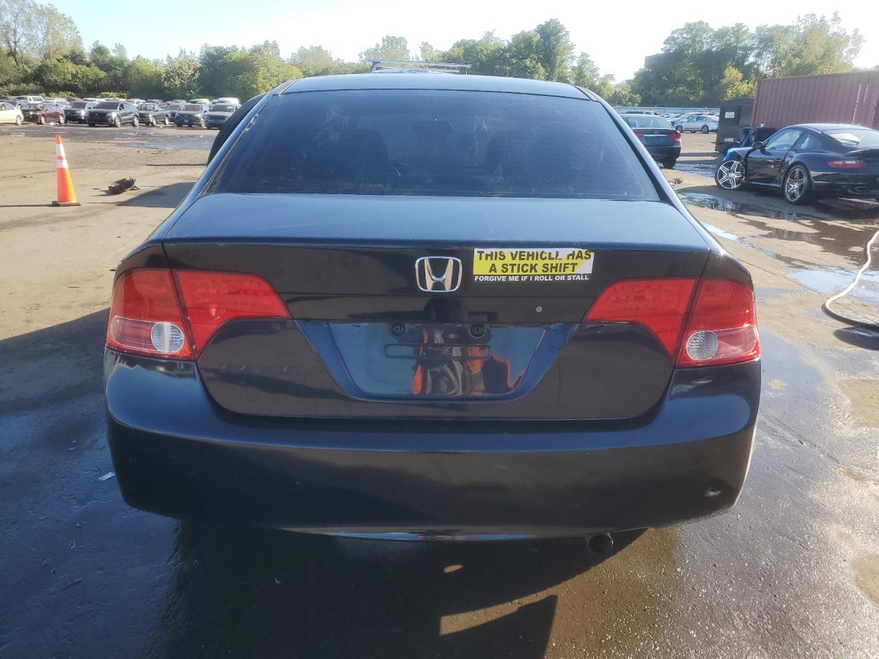 2007 Honda Civic Lx VIN: 1HGFA15517L079299 Lot: 84725385