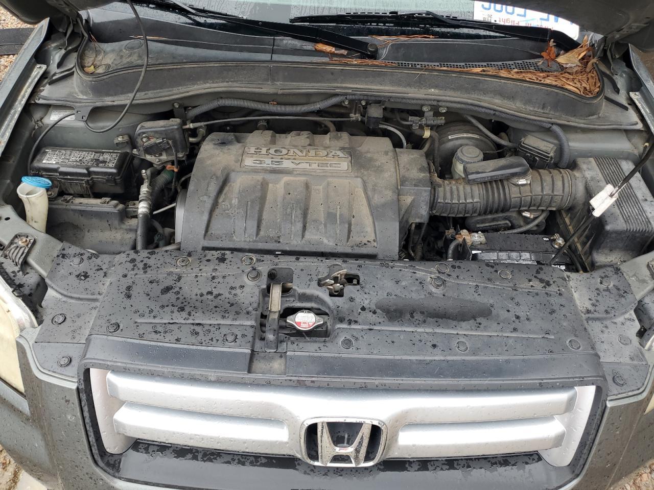 2007 Honda Pilot Lx VIN: 5FNYF18117B022329 Lot: 90255725