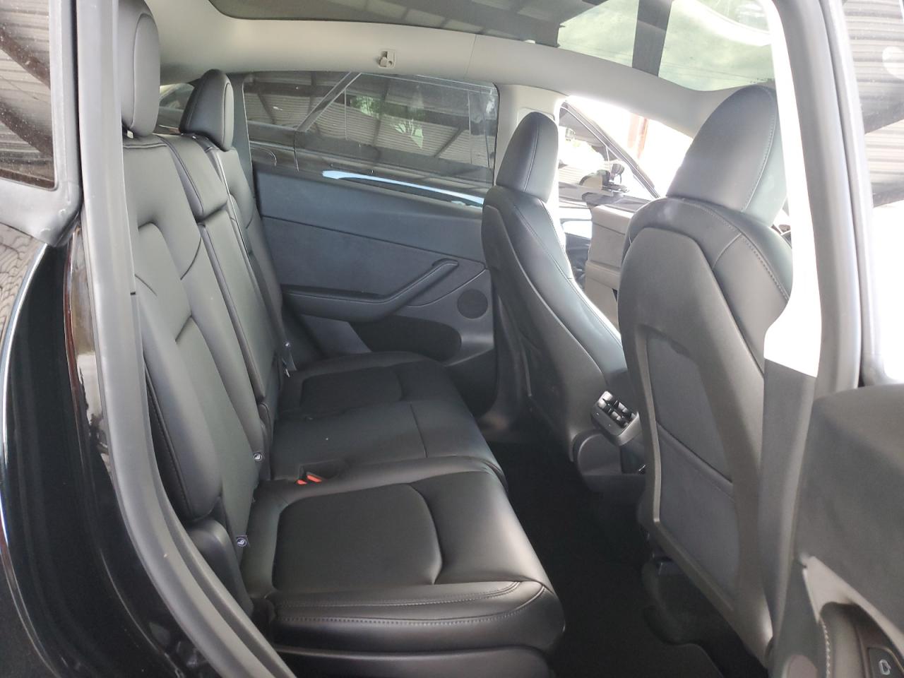 2024 Tesla Model Y VIN: 7SAYGAEE2RF212375 Lot: 86433265