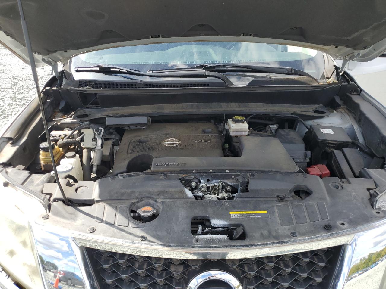 2015 Nissan Pathfinder S VIN: 5N1AR2MMXFC615466 Lot: 82229405