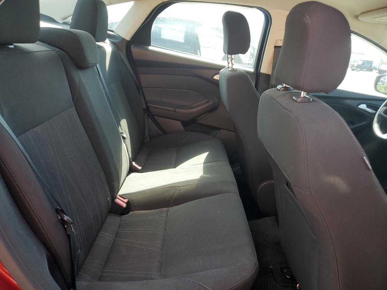 2016 Ford Focus Se VIN: 1FADP3F29GL209047 Lot: 84923775