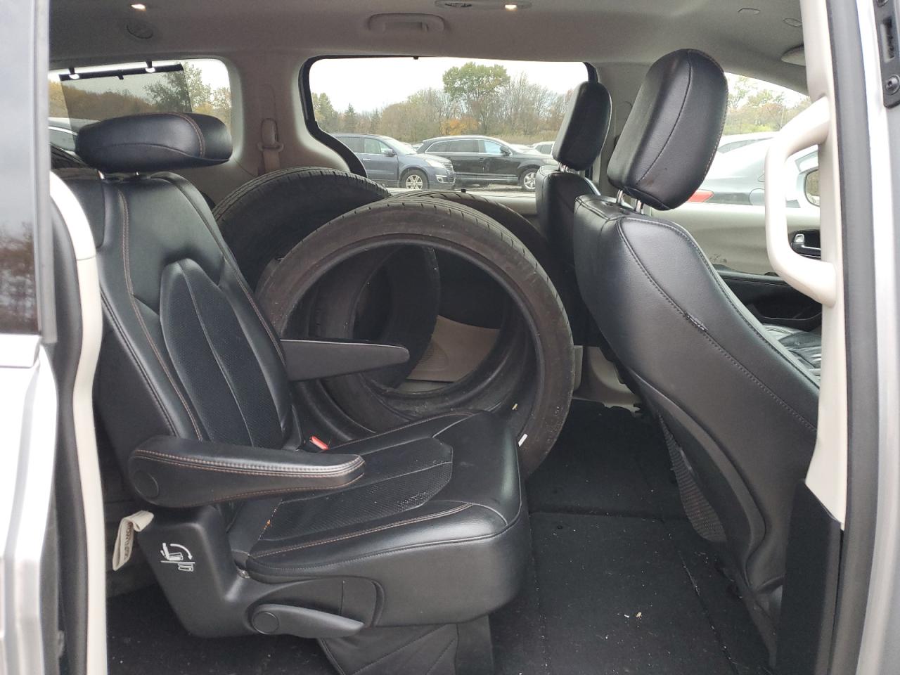 2020 Chrysler Pacifica Touring L VIN: 2C4RC1BG7LR275518 Lot: 90113325