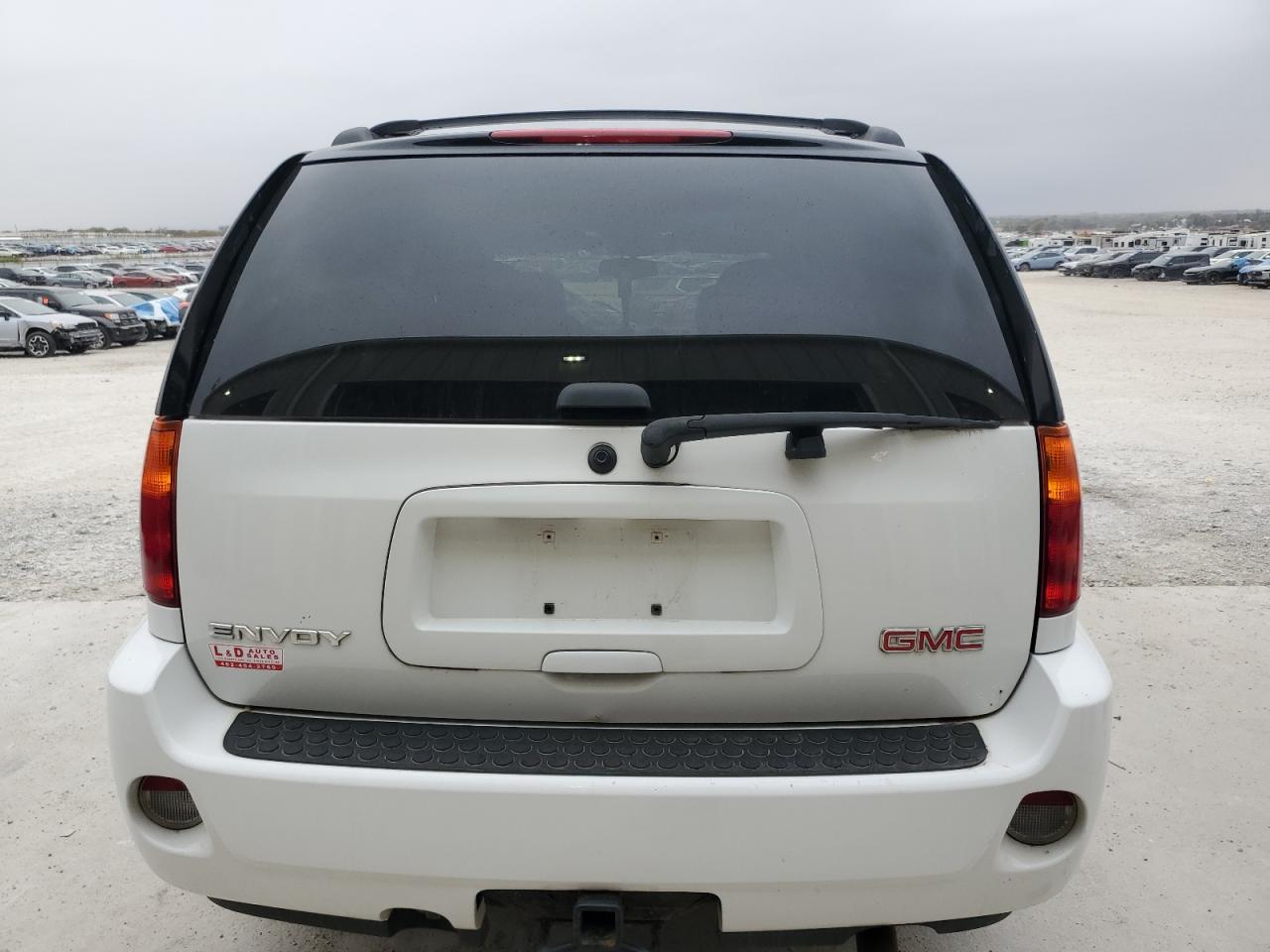 2007 GMC Envoy Denali VIN: 1GKET63M572275767 Lot: 82700455