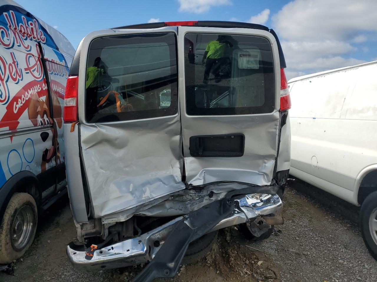 2020 GMC Savana G2500 VIN: 1GTW7AFGXL1211933 Lot: 84889875