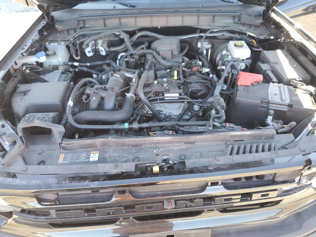 2022 Ford Bronco Base VIN: 1FMDE5DH8NLB01756 Lot: 82543095