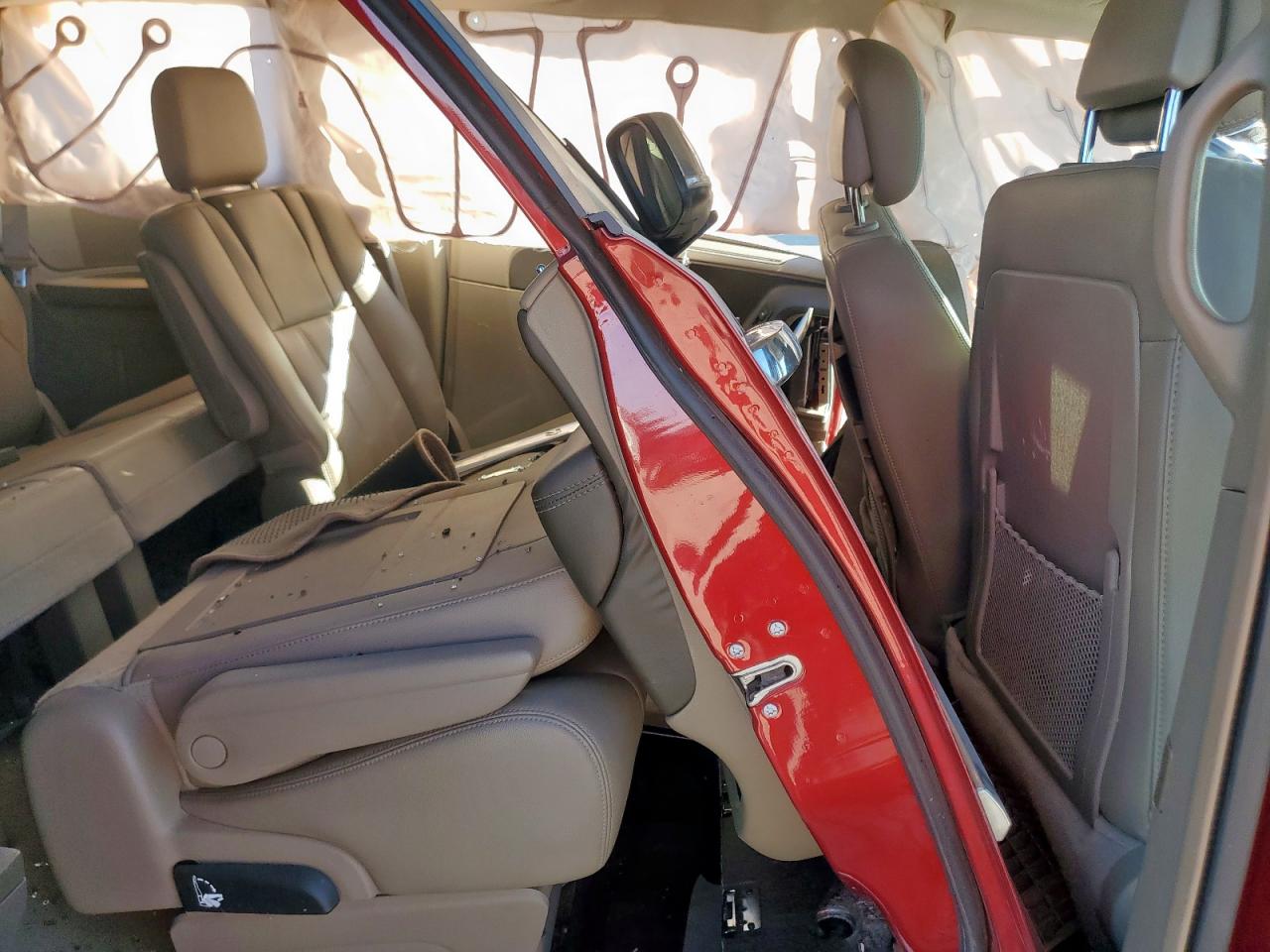 2014 Chrysler Town & Country Touring L VIN: 2C4RC1CG4ER425585 Lot: 90449165