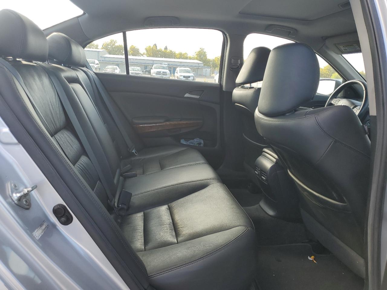 2011 Honda Accord Exl VIN: 1HGCP2F81BA031807 Lot: 81873085