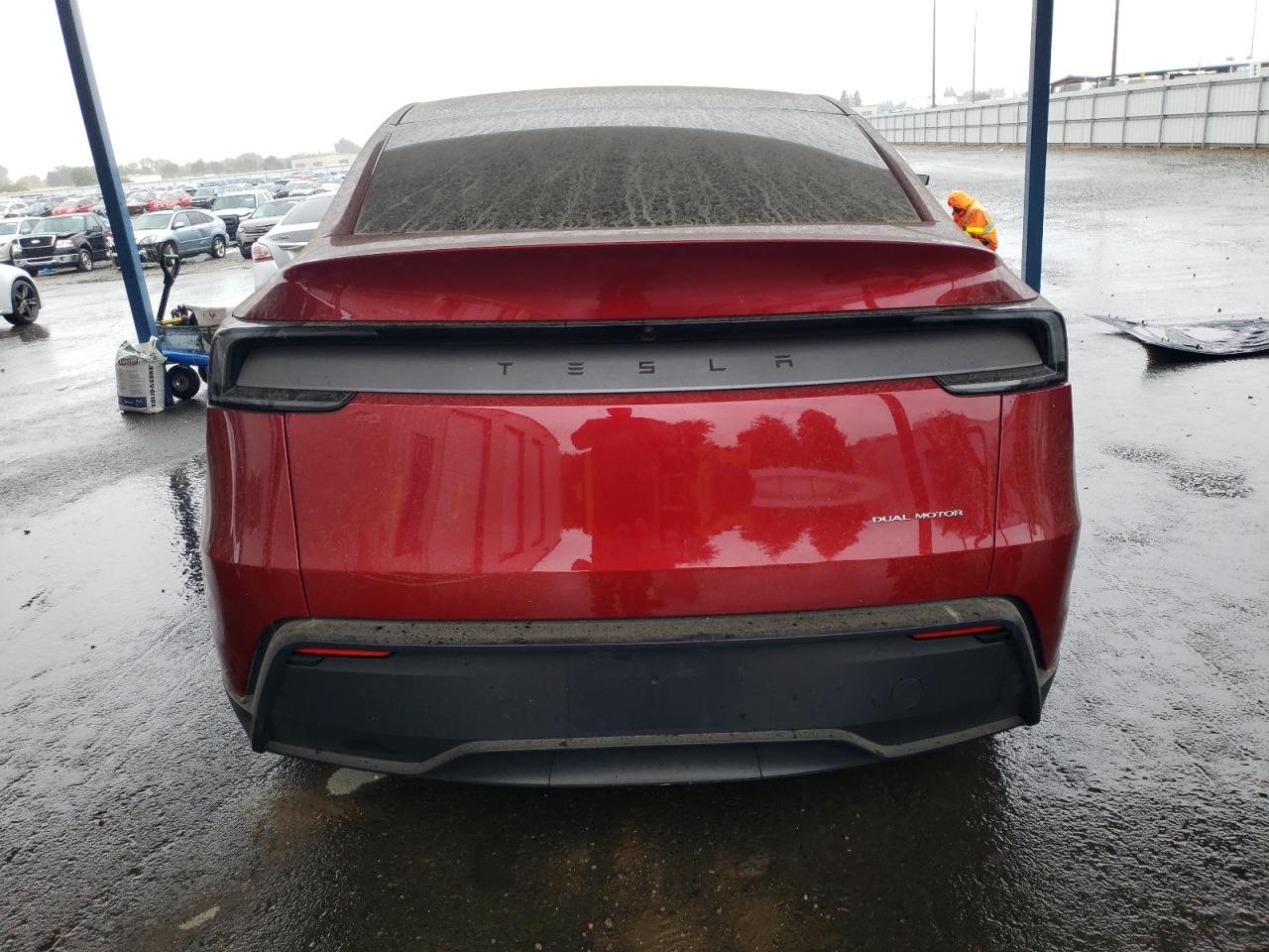 2026 Tesla Model Y VIN: 7SAYGDEE4TF339931 Lot: 84416155