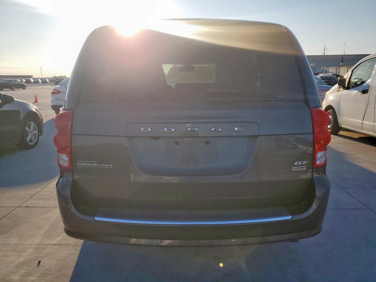 2018 Dodge Grand Caravan Gt VIN: 2C4RDGEG3JR337232 Lot: 84777965