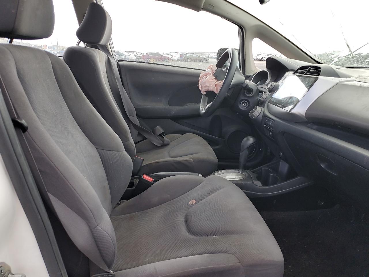 2013 Honda Fit VIN: JHMGE8H39DC048970 Lot: 86181955