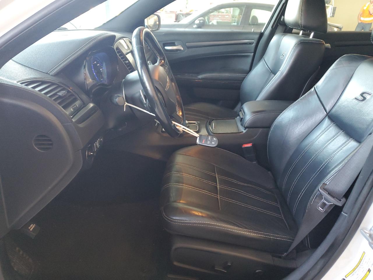 2016 Chrysler 300 S VIN: 2C3CCAGG5GH198632 Lot: 85666865