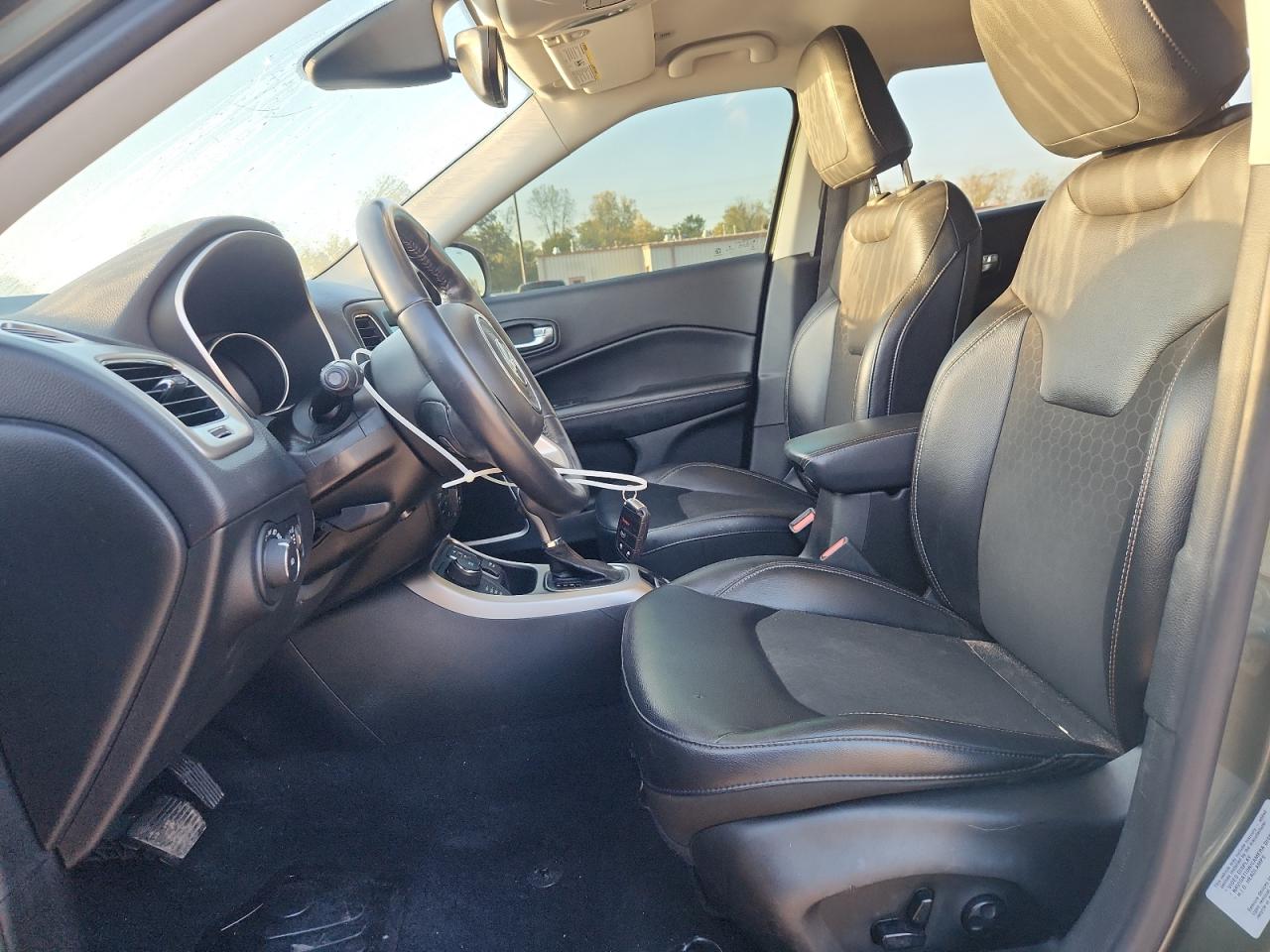 2017 Jeep Compass Latitude VIN: 3C4NJDBB8HT660536 Lot: 82423905