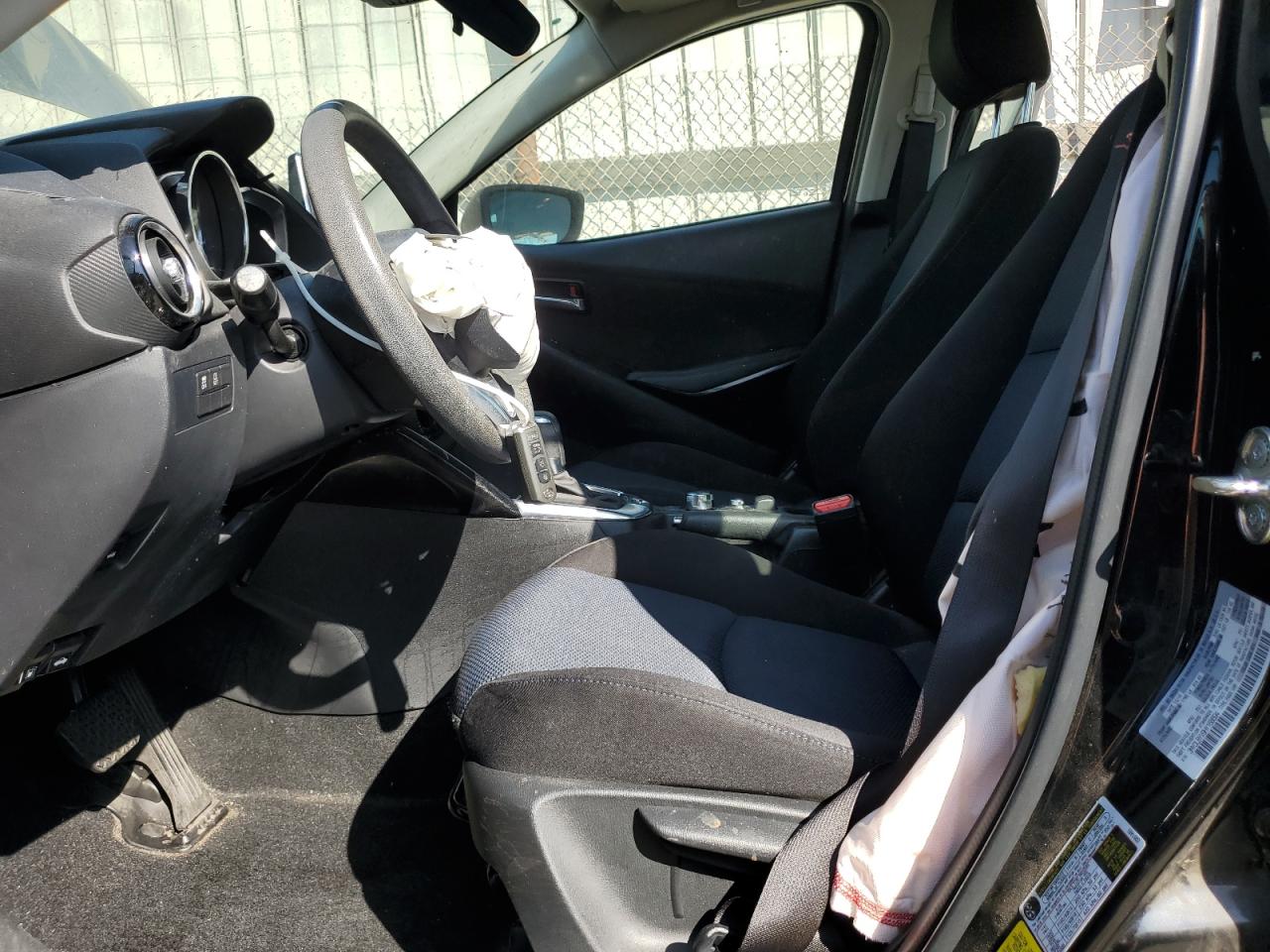 2017 Toyota Yaris Ia VIN: 3MYDLBYV9HY168694 Lot: 82354255