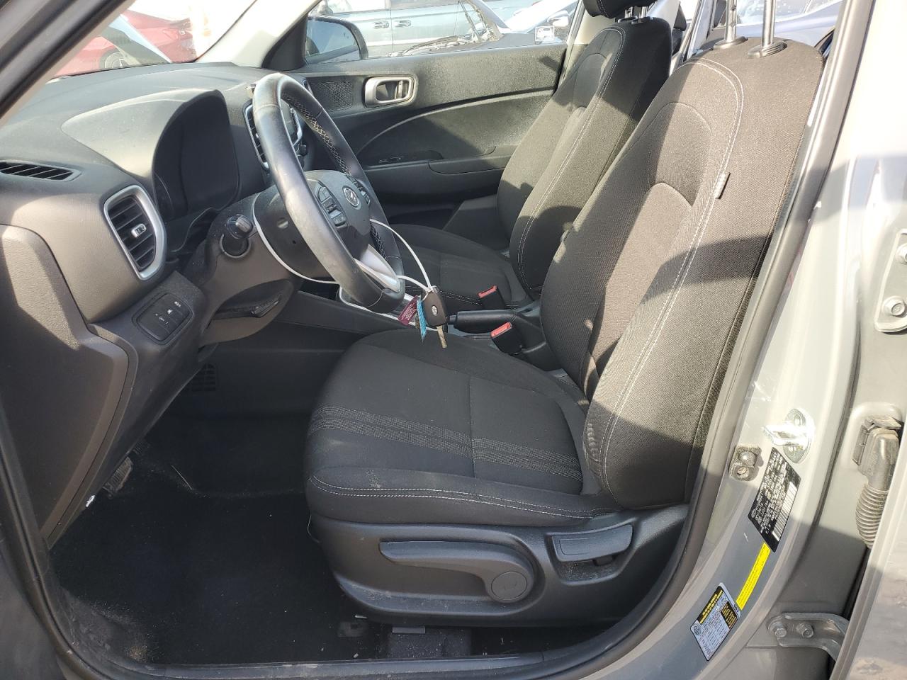 2020 Hyundai Venue Sel VIN: KMHRC8A33LU022525 Lot: 84551535