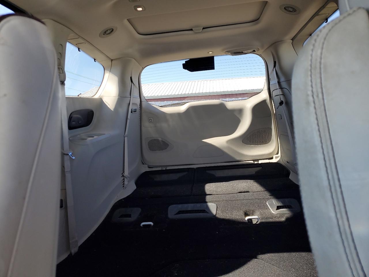 2017 Chrysler Pacifica Limited VIN: 2C4RC1GG0HR559881 Lot: 85685525