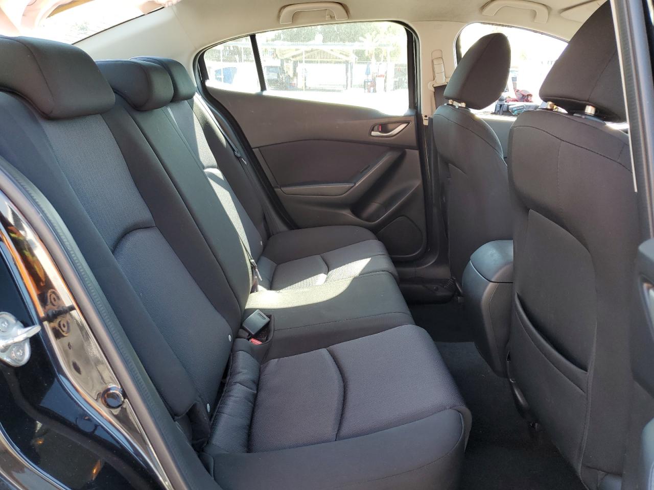 2014 Mazda 3 Sport VIN: JM1BM1U75E1215207 Lot: 82236295