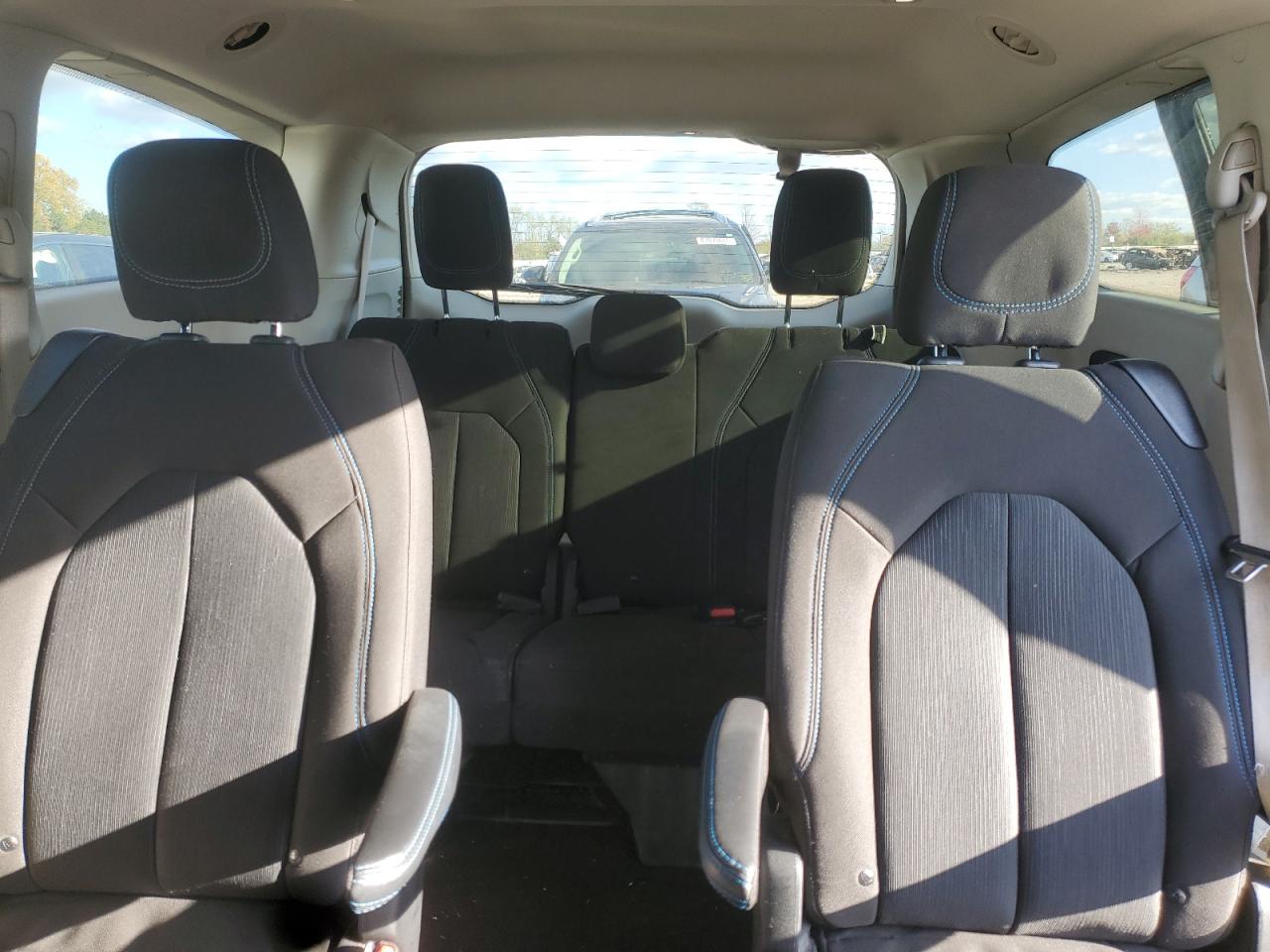 2021 Chrysler Pacifica Touring VIN: 2C4RC1FG9MR593460 Lot: 90635835