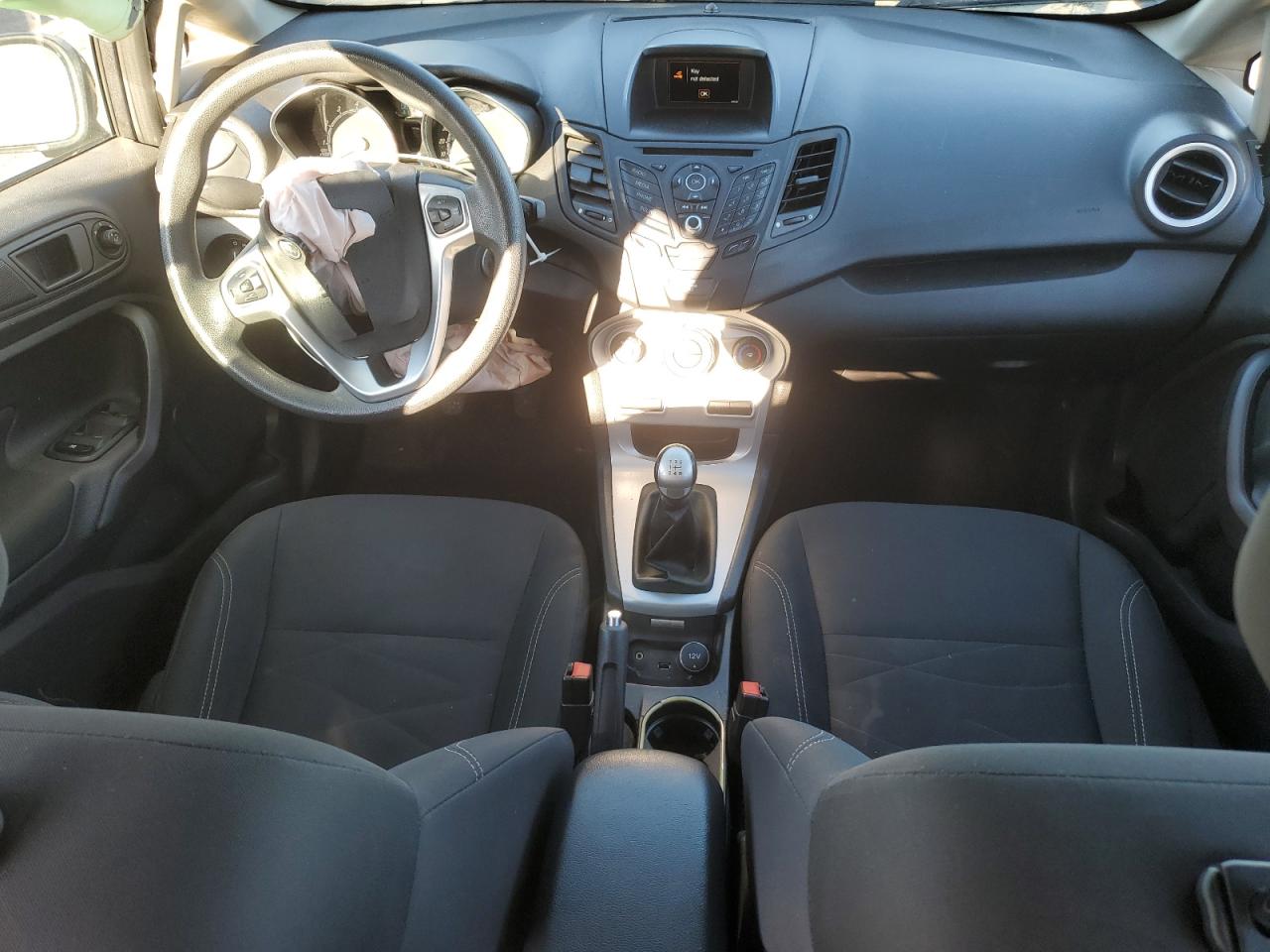 2018 Ford Fiesta Se VIN: 3FADP4EJ5JM110388 Lot: 82470475