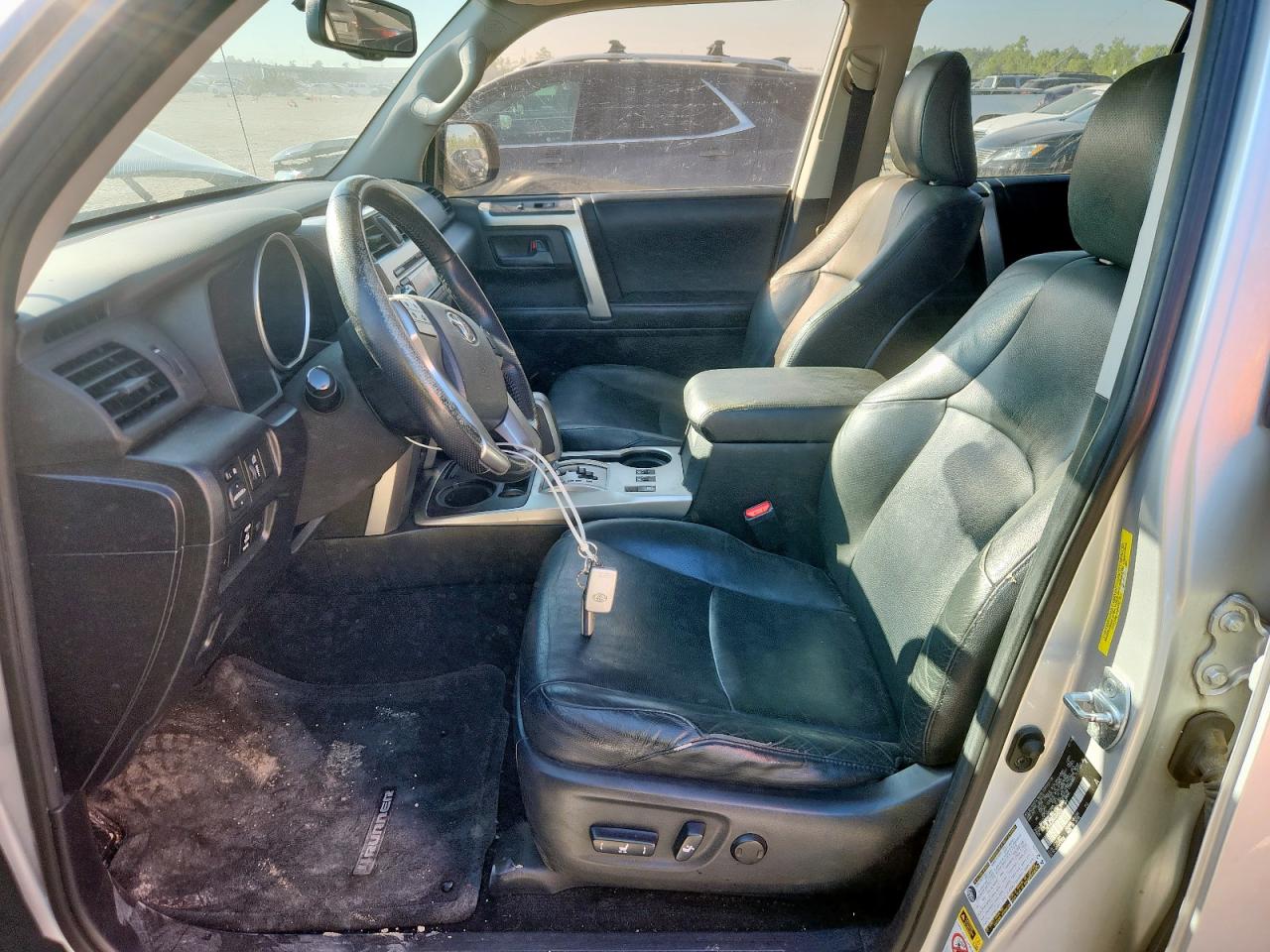 2010 Toyota 4Runner Sr5 VIN: JTEZU5JRXA5005633 Lot: 86088225