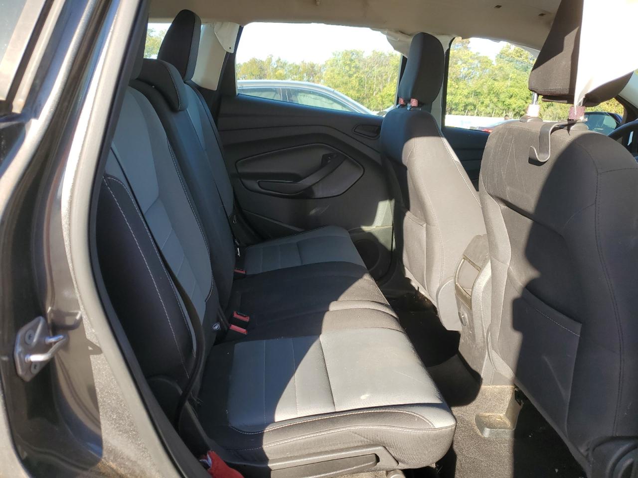 2018 Ford Escape S VIN: 1FMCU0F71JUB42210 Lot: 82631285