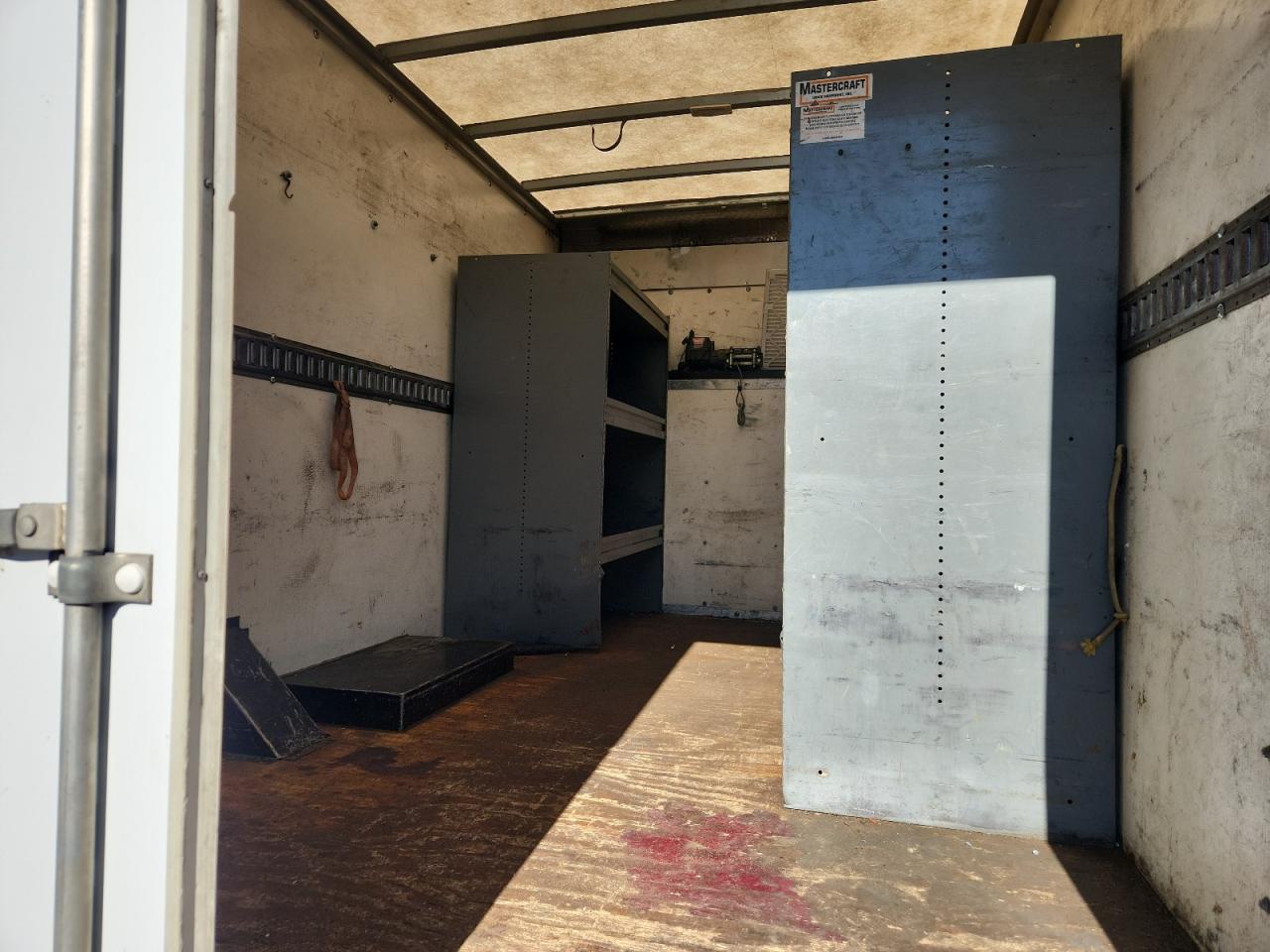 2017 Ford E350 | E350 Econolin VIN: 1FDWE3F67HDC63109 Lot: 84609475