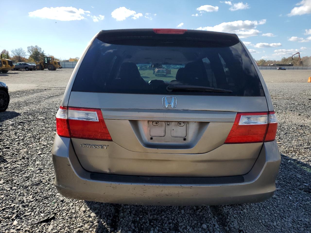 2007 Honda Odyssey Lx VIN: 5FNRL38257B119941 Lot: 90104315