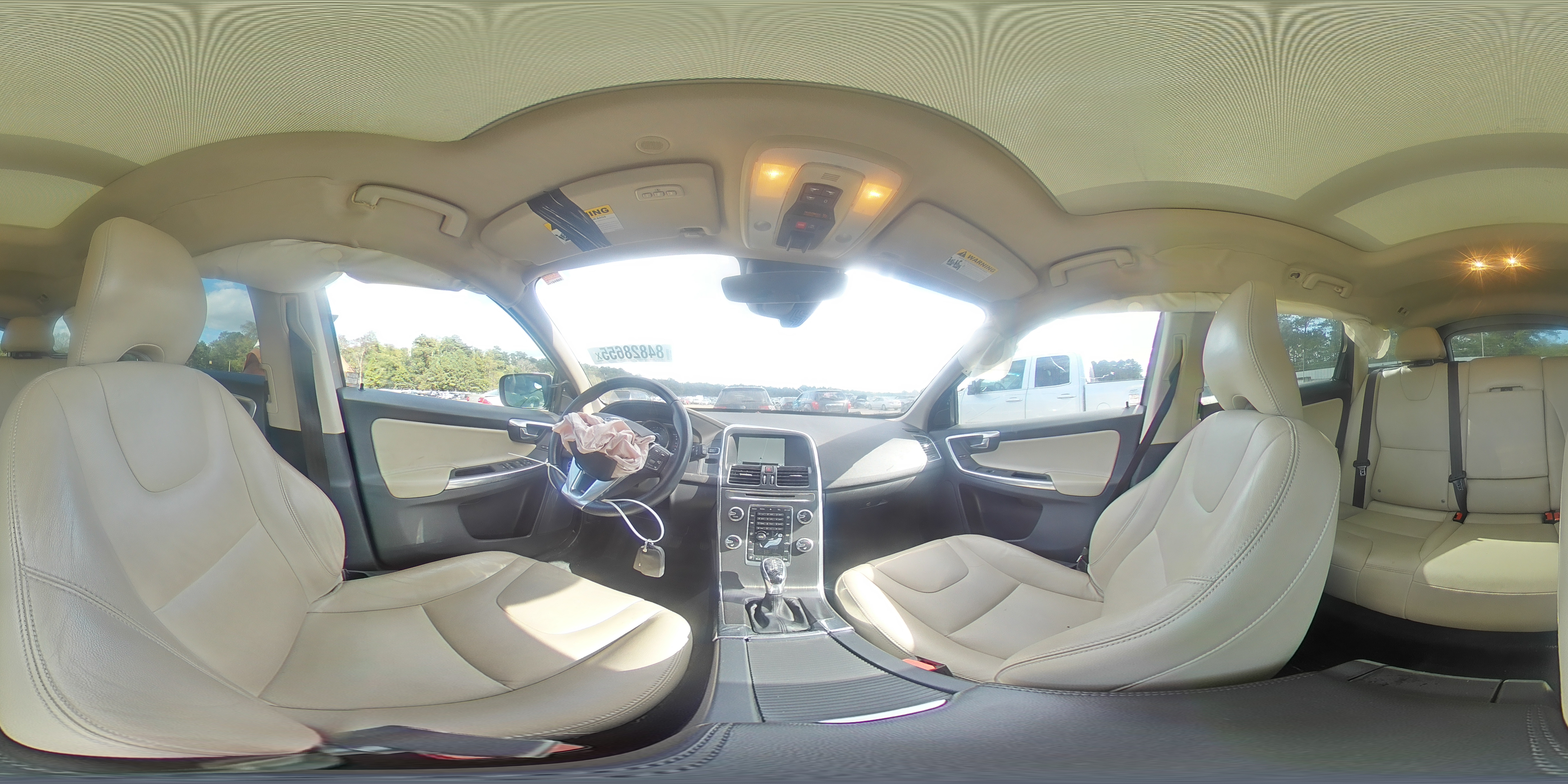 2016 Volvo Xc60 T5 Premier VIN: YV440MDK8G2910768 Lot: 84828655