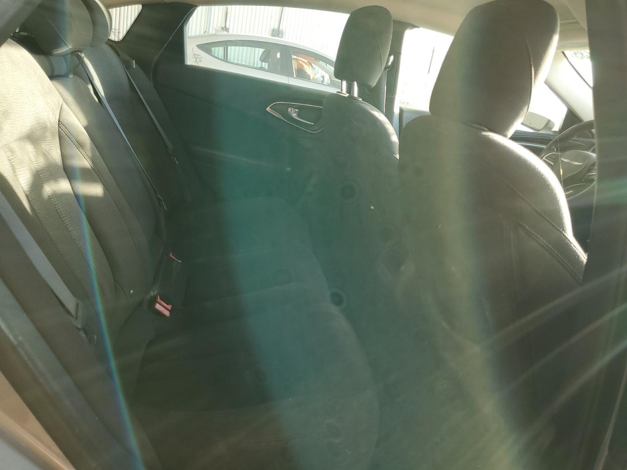 2015 Chrysler 200 Limited VIN: 1C3CCCAB5FN590167 Lot: 87269735