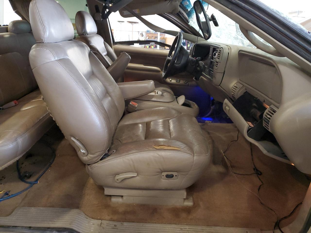 1997 Chevrolet Gmt-400 K1500 VIN: 2GCEK19R1V1294947 Lot: 81905695