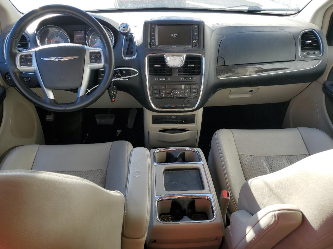 2013 Chrysler Town & Country Touring L VIN: 2C4RC1CGXDR818859 Lot: 90417055