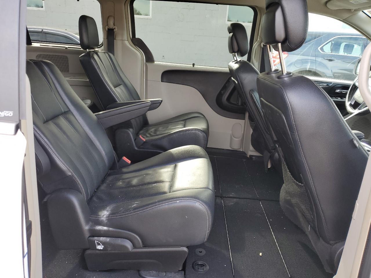 2013 Chrysler Town & Country Touring L VIN: 2C4RC1CG7DR664983 Lot: 89724745