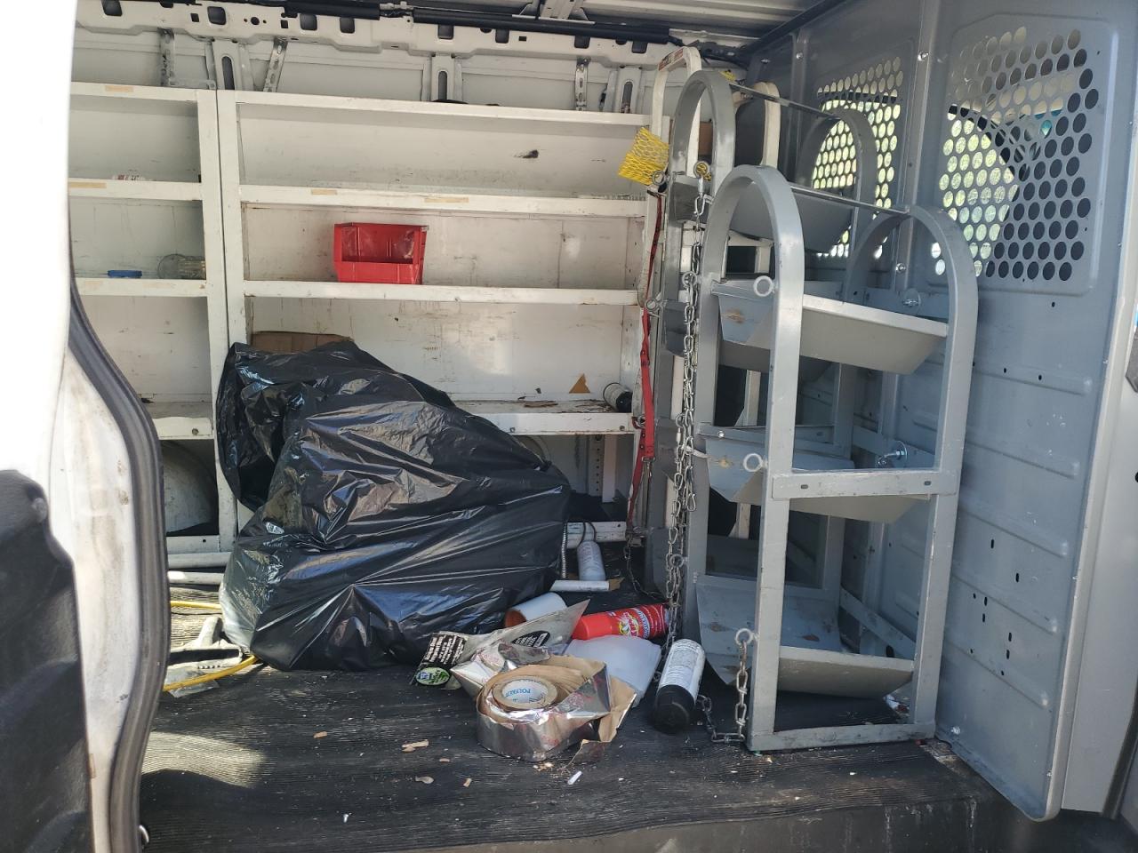 2018 Chevrolet Express G2500 VIN: 1GCWGAFG1J1903897 Lot: 84600775