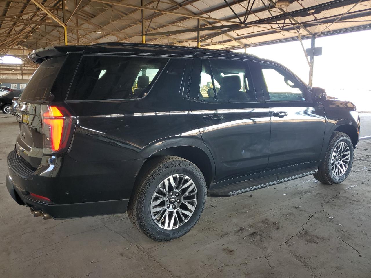 2025 Chevrolet Tahoe K1500 Z71 black  gas 1GNS6PRD8SR202788 photo #4