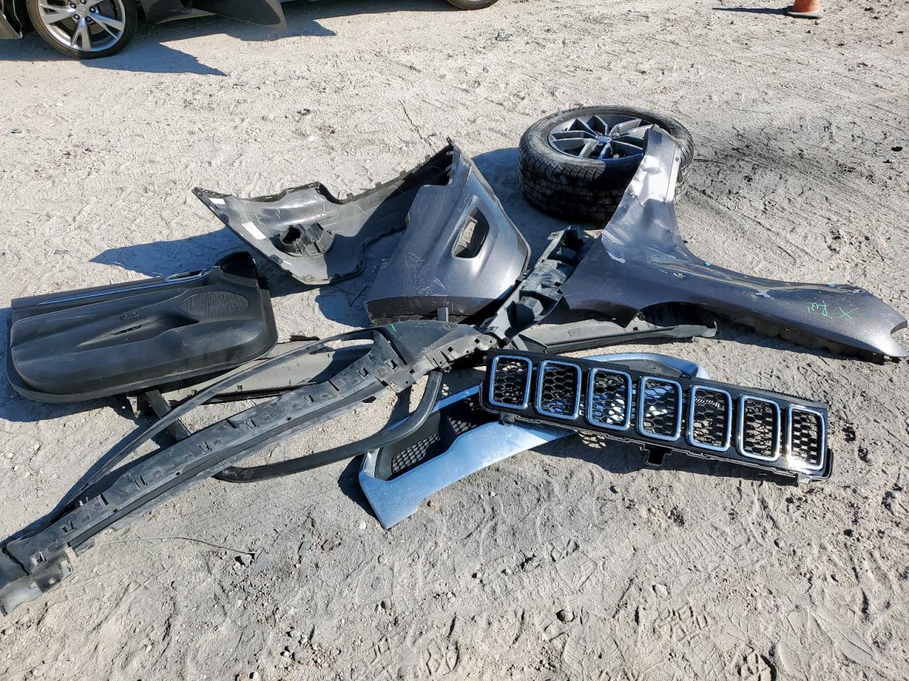 2018 Jeep Grand Cherokee Limited VIN: 1C4RJEBG6JC438419 Lot: 82396295