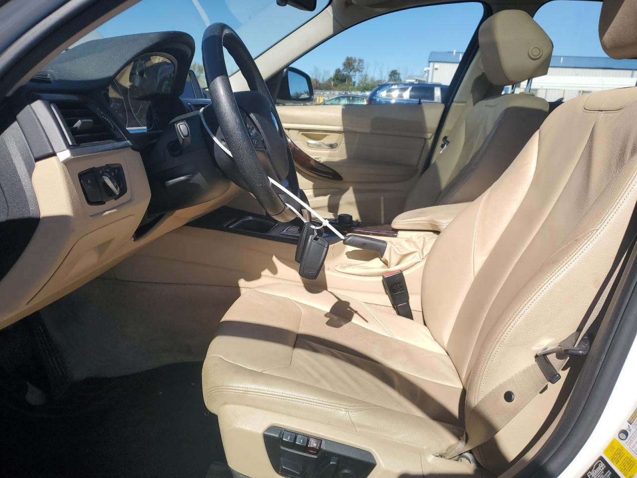 2014 BMW 320 I xDrive VIN: WBA3C3C57EF984309 Lot: 82551365
