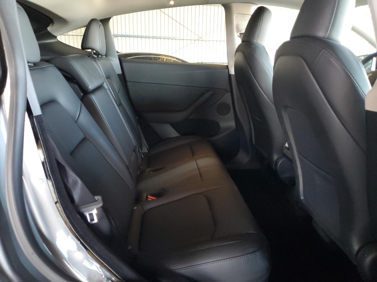 2024 Tesla Model Y VIN: 7SAYGDEE2RF106834 Lot: 89711075