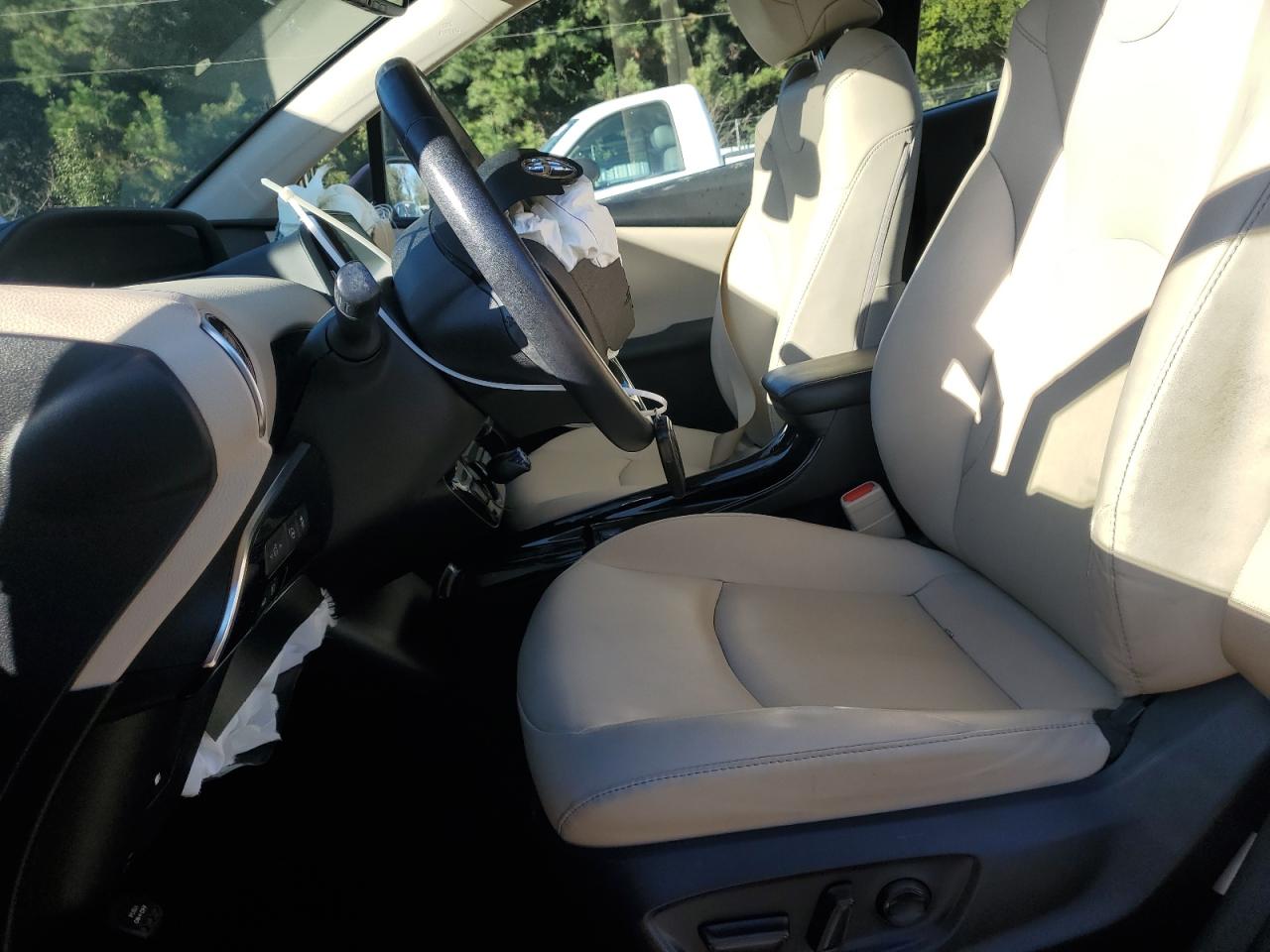 2020 Toyota Prius L VIN: JTDKARFU1L3123801 Lot: 85343605