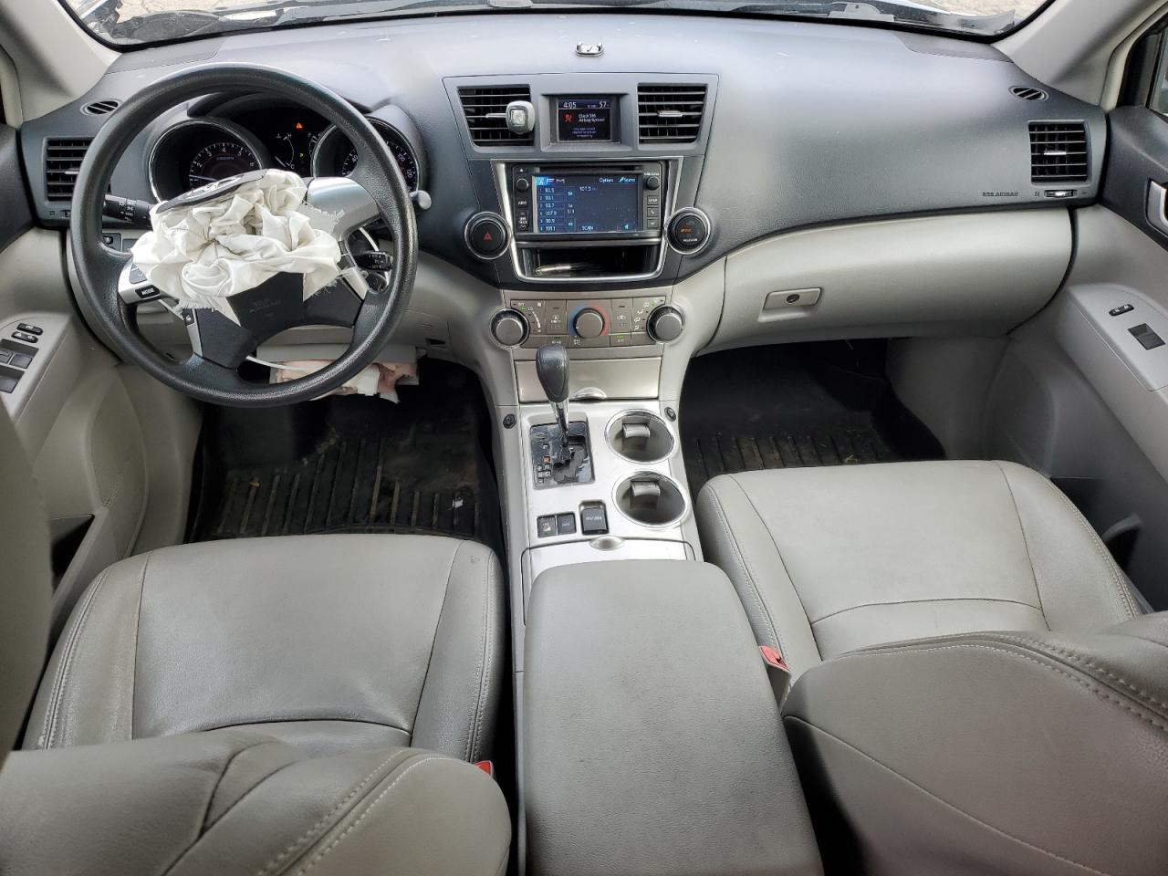 2013 Toyota Highlander Base VIN: 5TDBK3EH3DS239709 Lot: 85882135