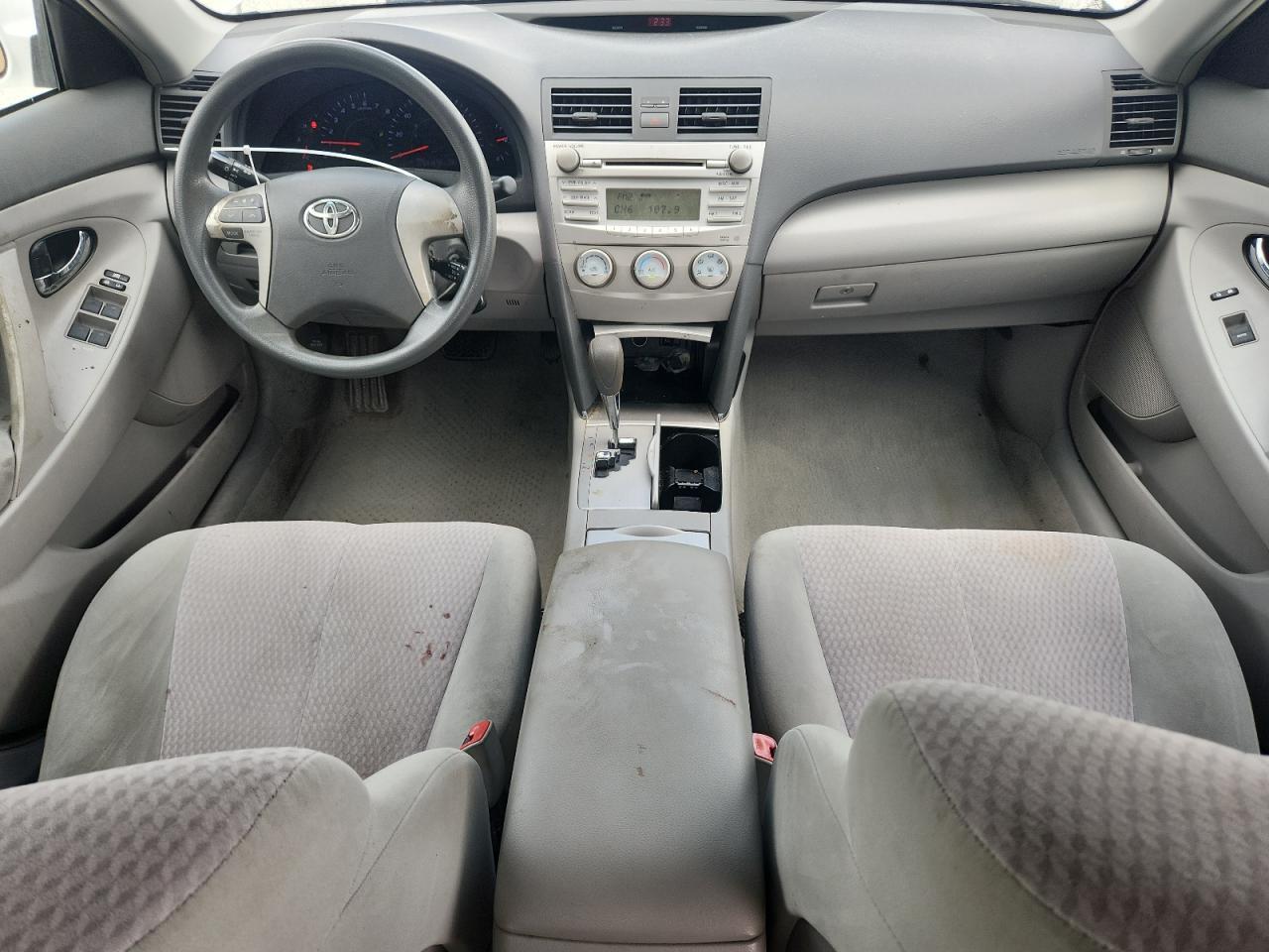 2010 Toyota Camry Base VIN: 4T1BF3EK6AU552076 Lot: 85479285