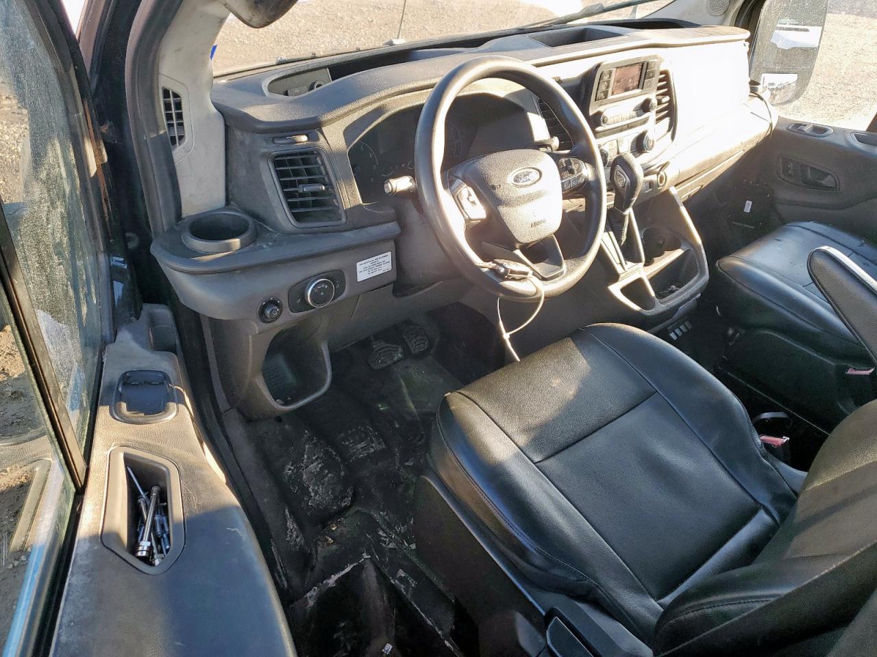 2020 Ford Transit Utility / Service Truck VIN: 1FDBF6Z80LKA35211 Lot: 82756035