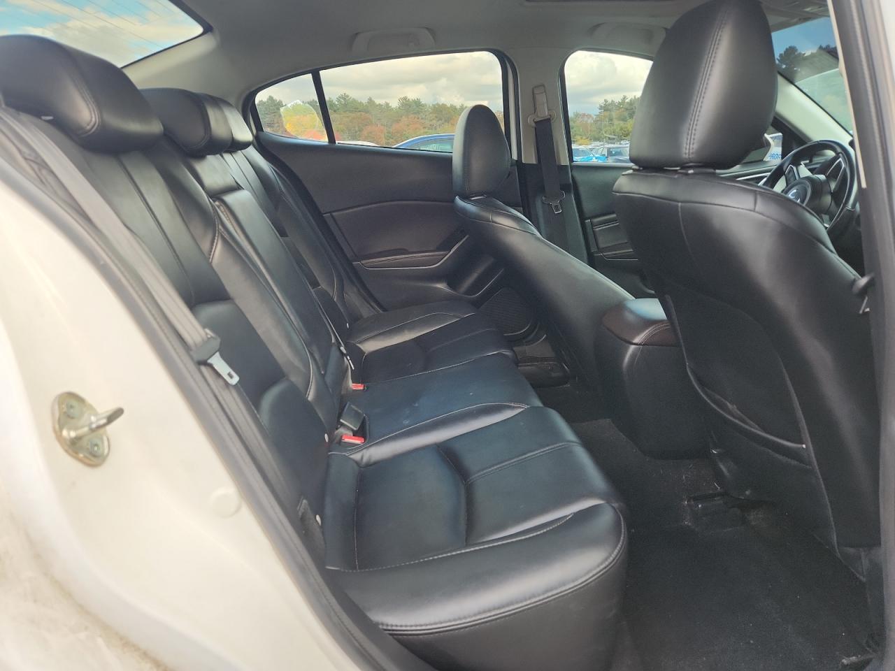 2018 Mazda 3 Touring VIN: 3MZBN1V36JM199862 Lot: 85319055