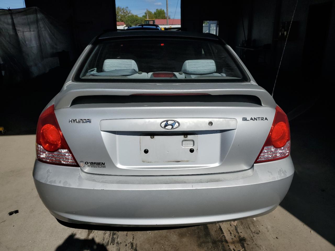 2004 Hyundai Elantra Gls VIN: KMHDN46D54U727293 Lot: 85923595