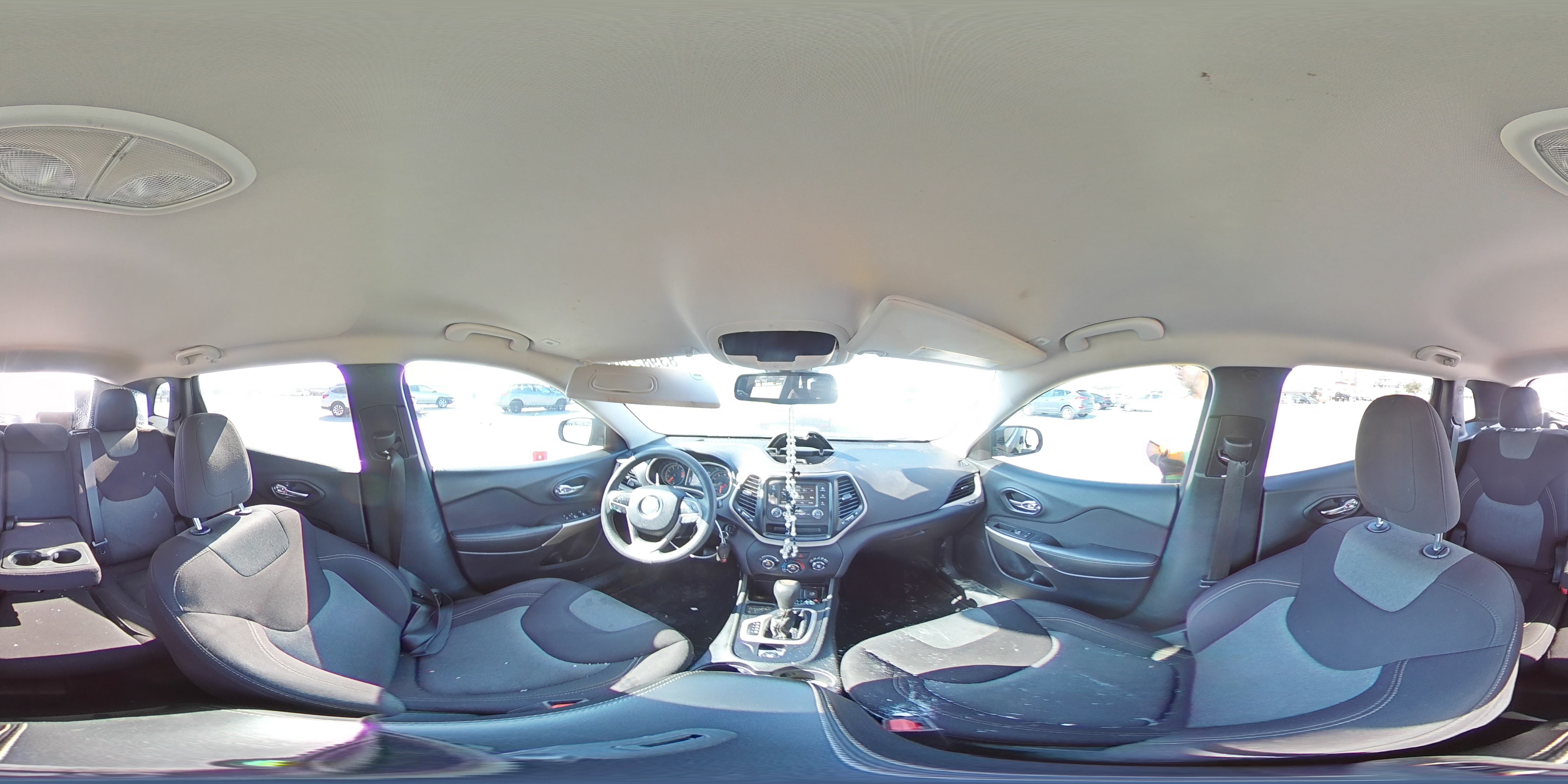 2018 Jeep Cherokee Latitude VIN: 1C4PJLCB2JD566830 Lot: 83982745