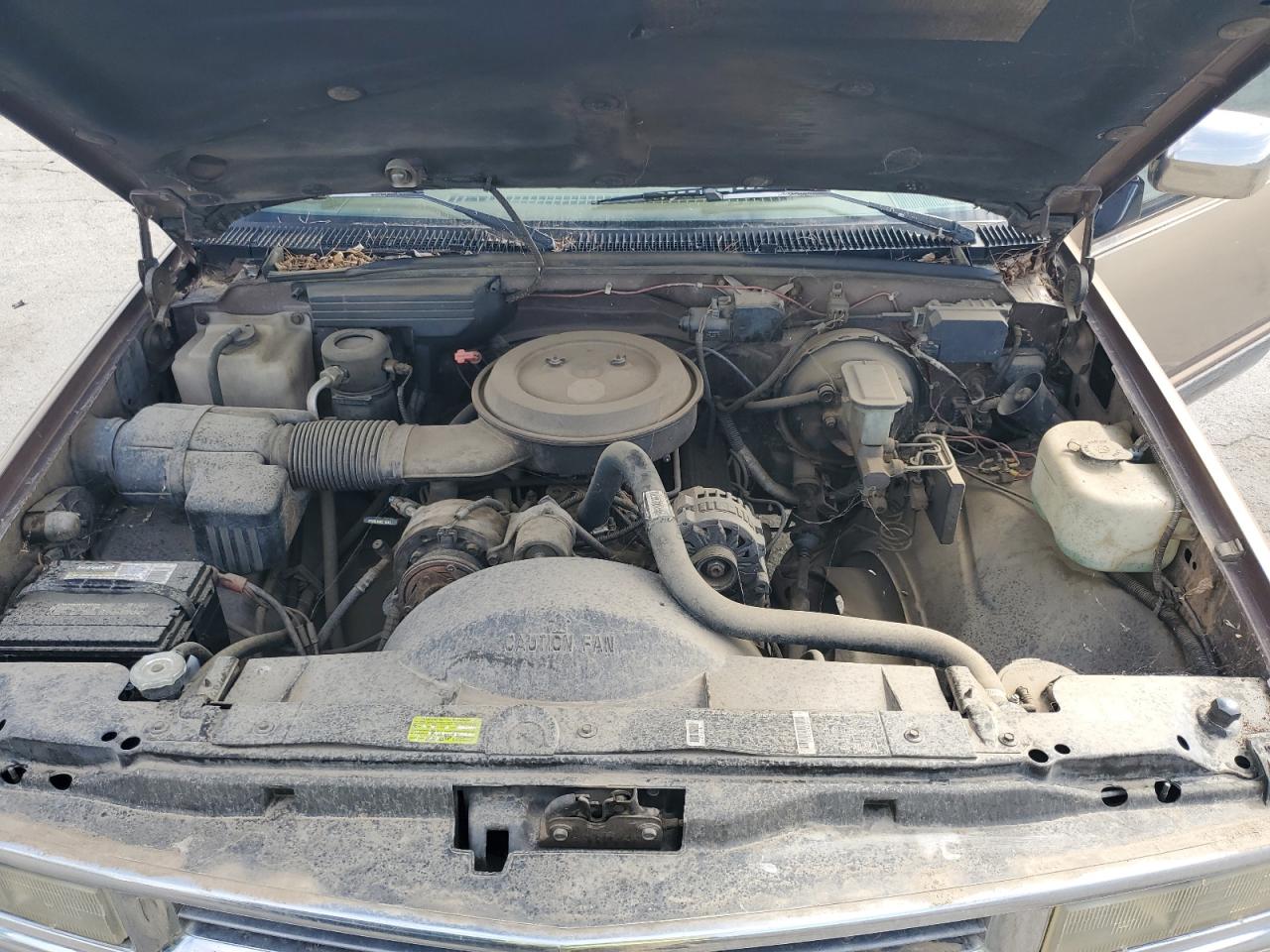 1994 Chevrolet Gmt-400 C2500 VIN: 2GCFC29K0R1271692 Lot: 84900035