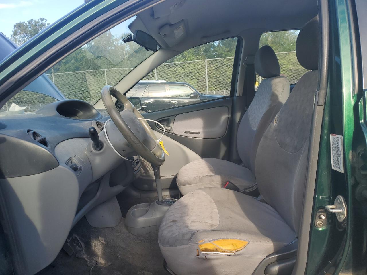 2000 Toyota Echo VIN: JTDBT1236Y0075861 Lot: 84946055